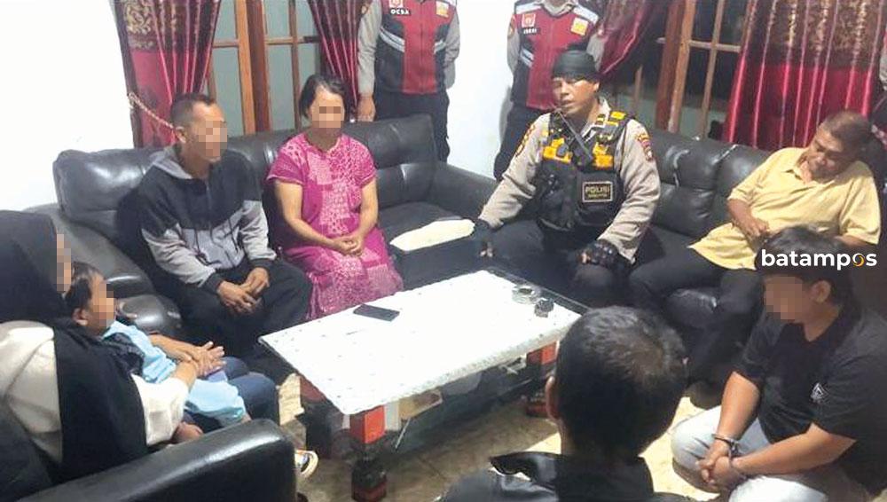 Ponsel Dibawa Kabur