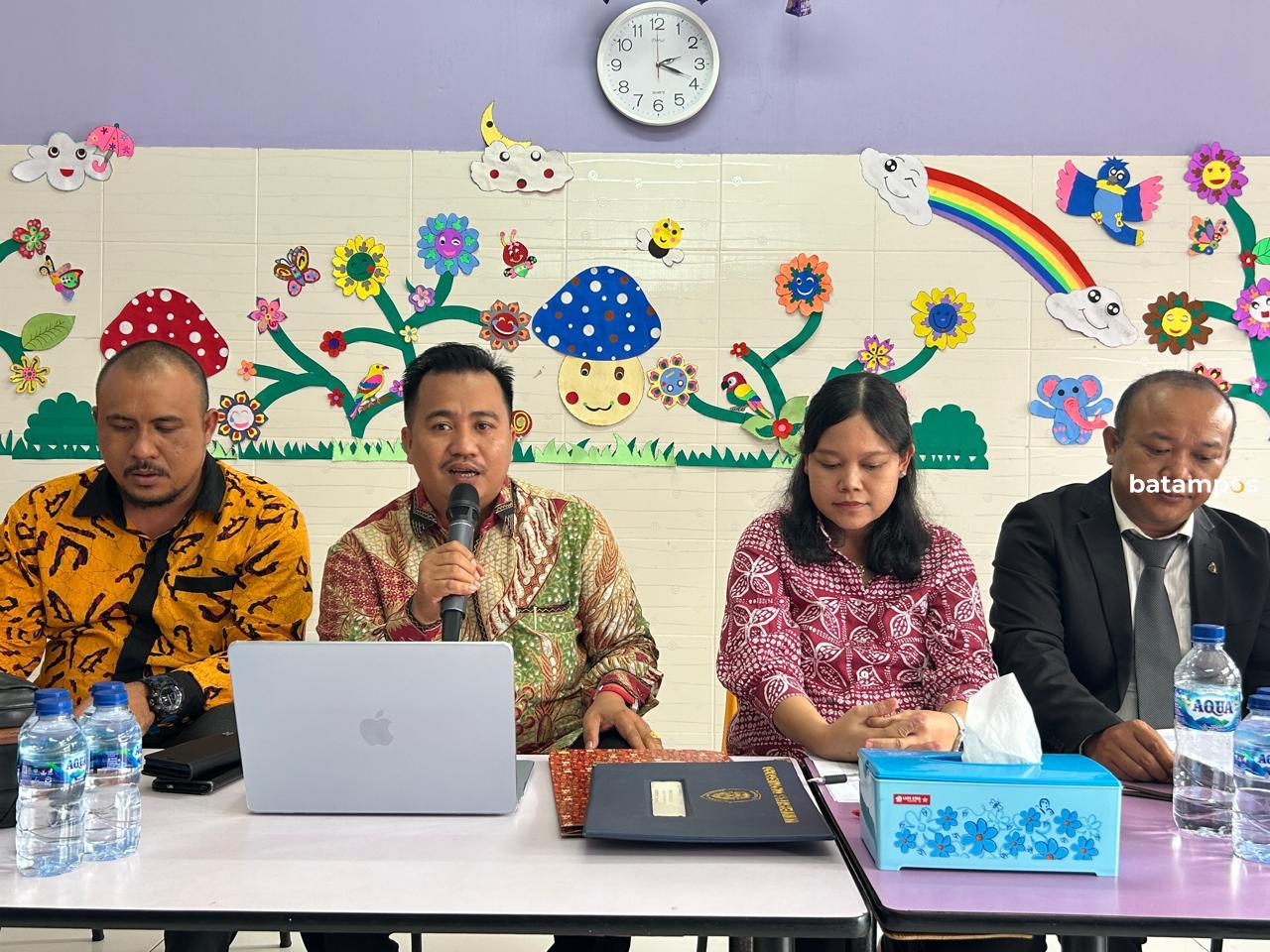 Dilaporkan ke Polda Kepri, Guru Playgroup Djuwita Minta Perlindungan Kapolri – Metropolis