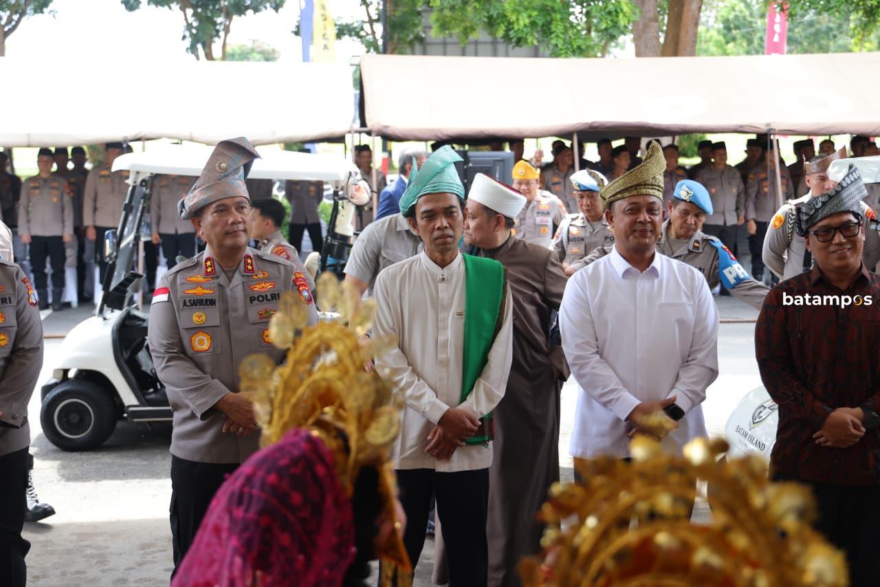 Kenduri Kebangsaan Polda Kepri, Hadirkan Ustaz Abdul Somad – Metropolis