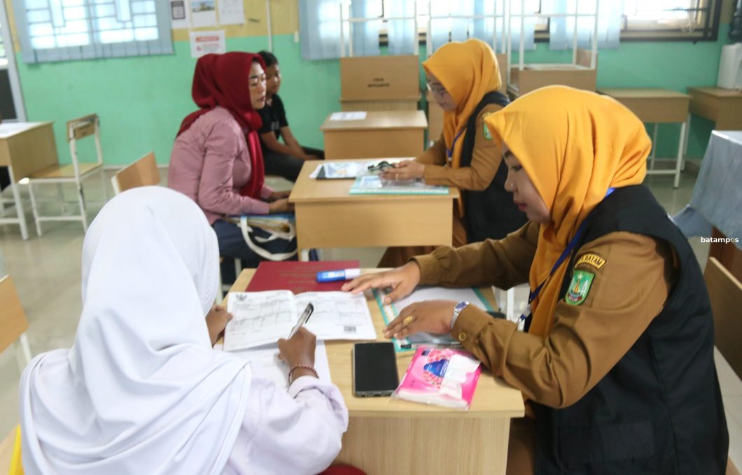 Ribuan Calon Siswa di Batam Gagal Lolos SPMB – Metropolis