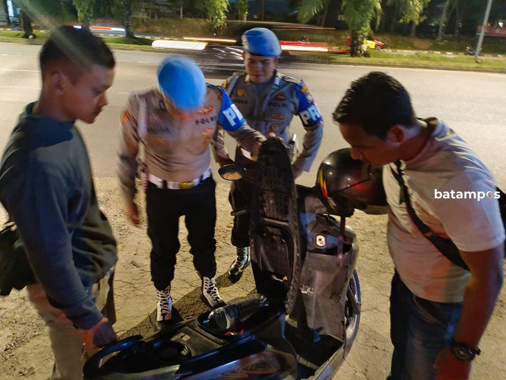 Polisi Patroli Tengah Malam di Sekupang dan Batuaji, Sasar Balap Liar hingga Curanmor – Metropolis