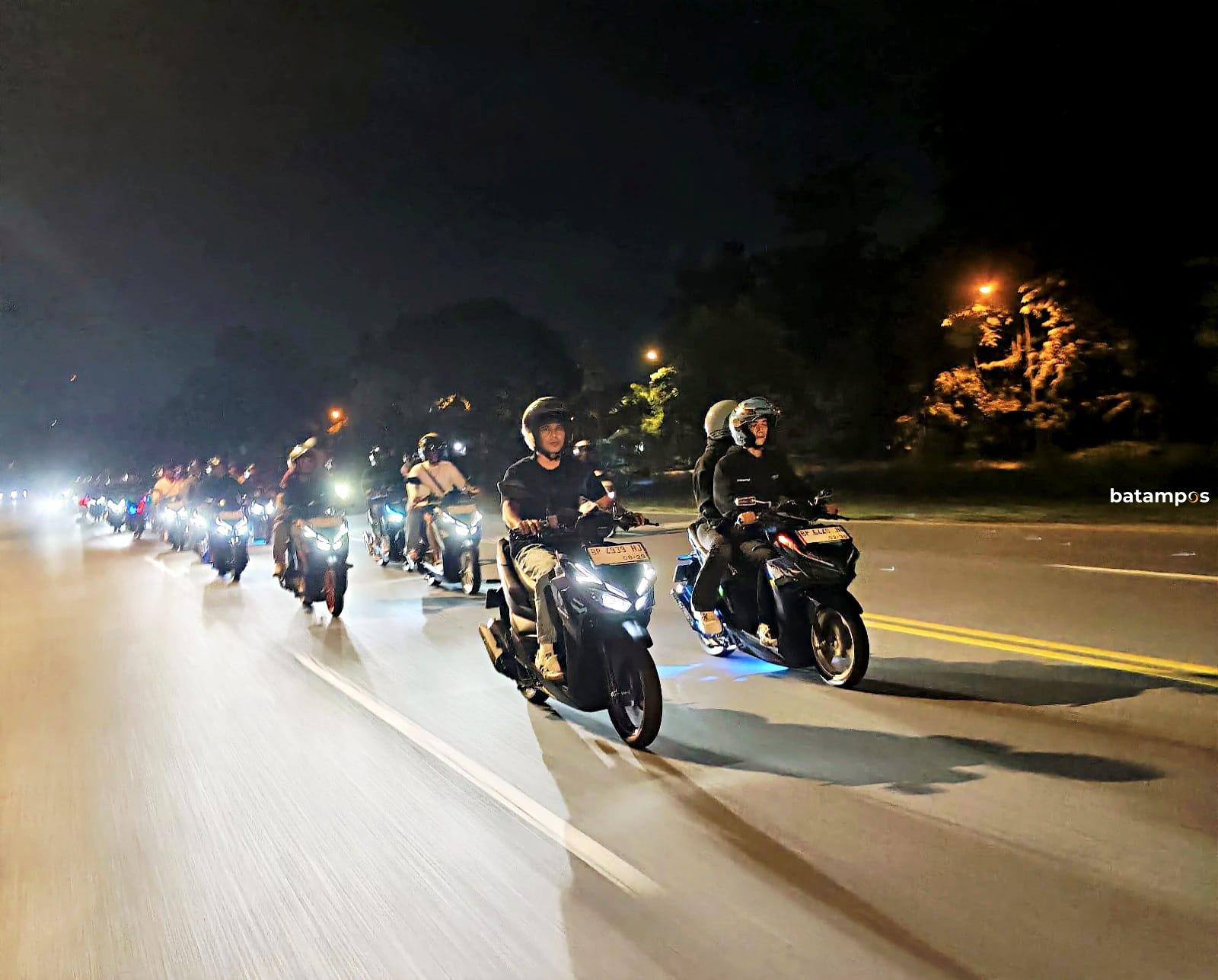 Vario Street Nation Satukan 55 Bikers Honda Vario Lewat Riding Malam di Batam – Metropolis