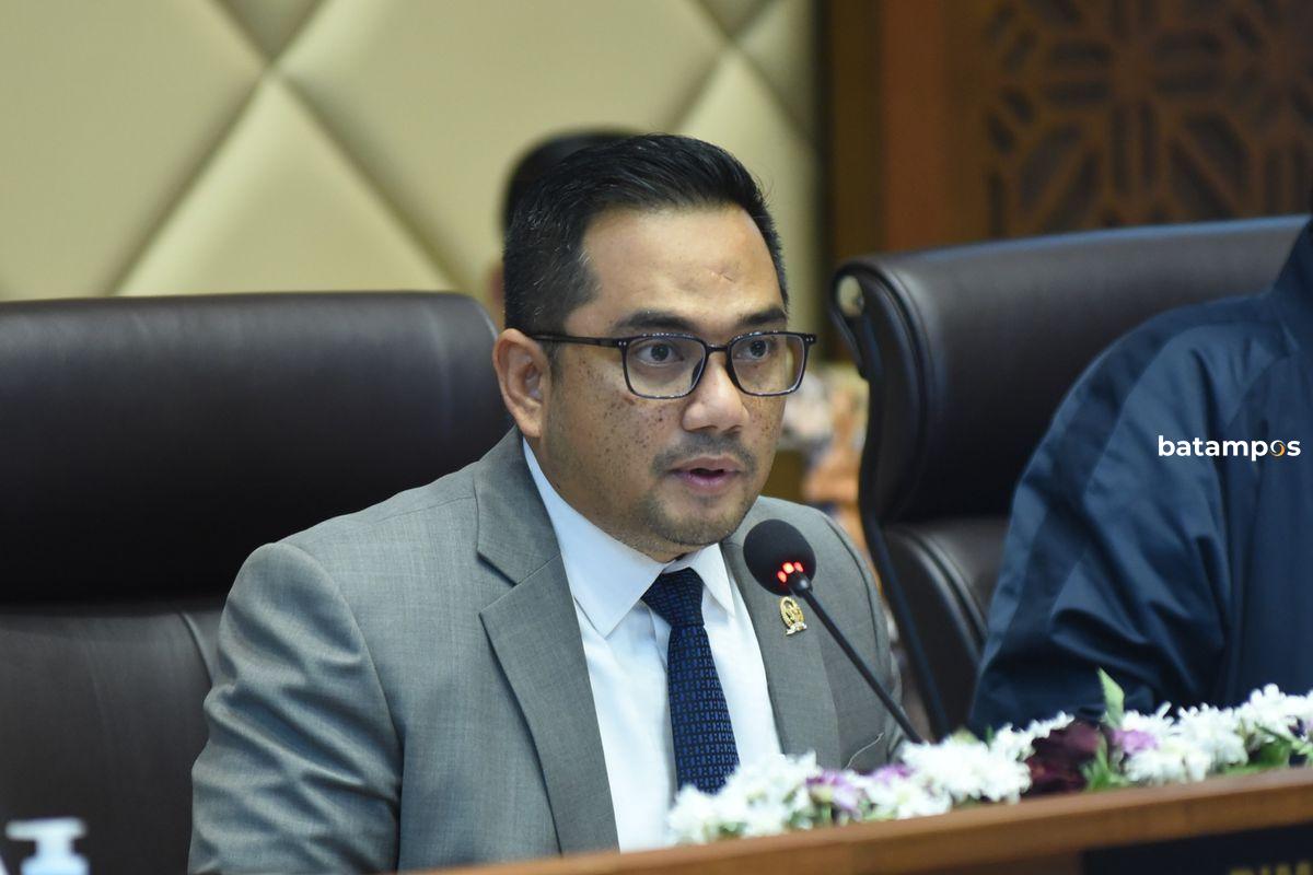Komisi II DPR Soroti Tata Kelola Lahan BP Batam, Minta Regulasi Daerah Khusus Diperkuat – Metropolis