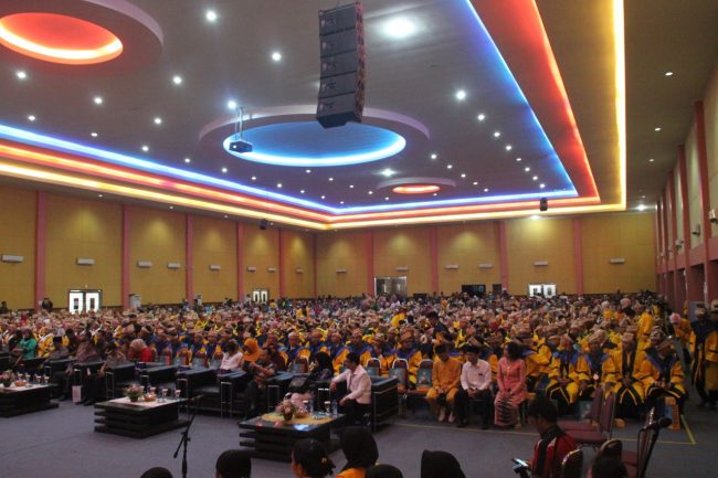 Ilustrasi wisuda di uniba e1637119878350