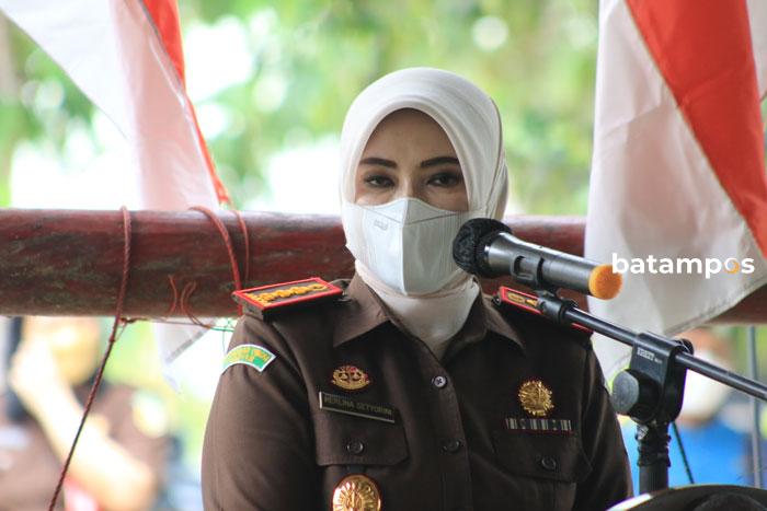 Herlina Setyorini Kajari Batam Dalil Harahap 9