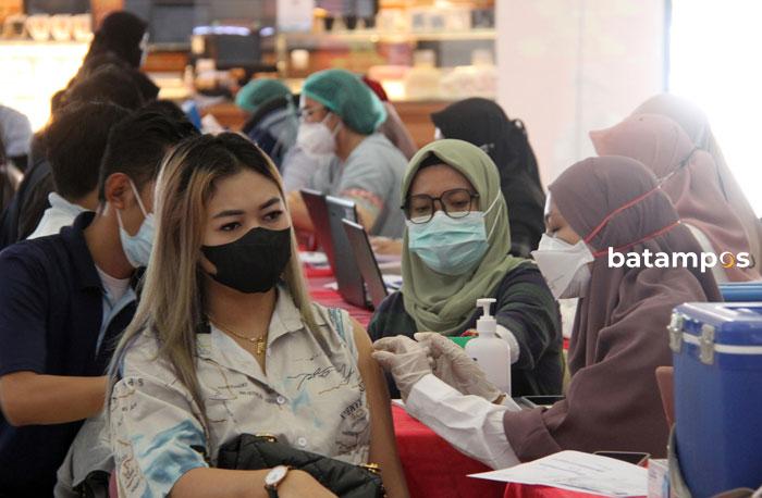 Vaksinasi Booster 1 F Cecep Mulyana