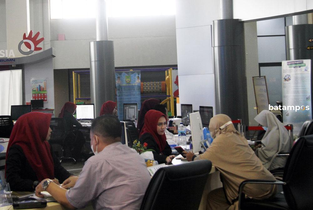 Pemko Batam Rencanakan APBD Rp 3,1 Triliun 1 PTSP Pemko Batam 2 F Cecep Mulyana