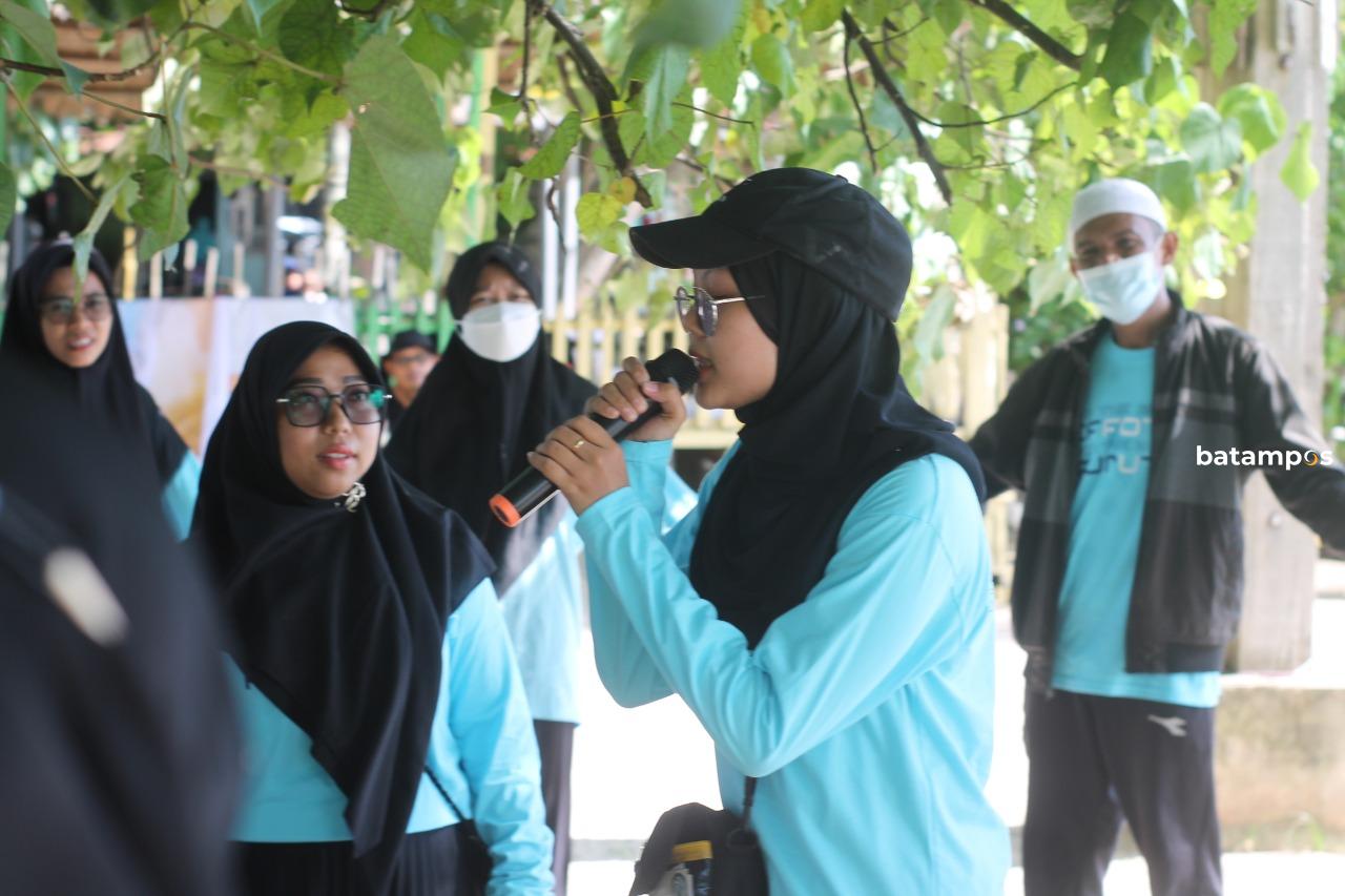 Sekolah Bina Nusantara. F SBN 1