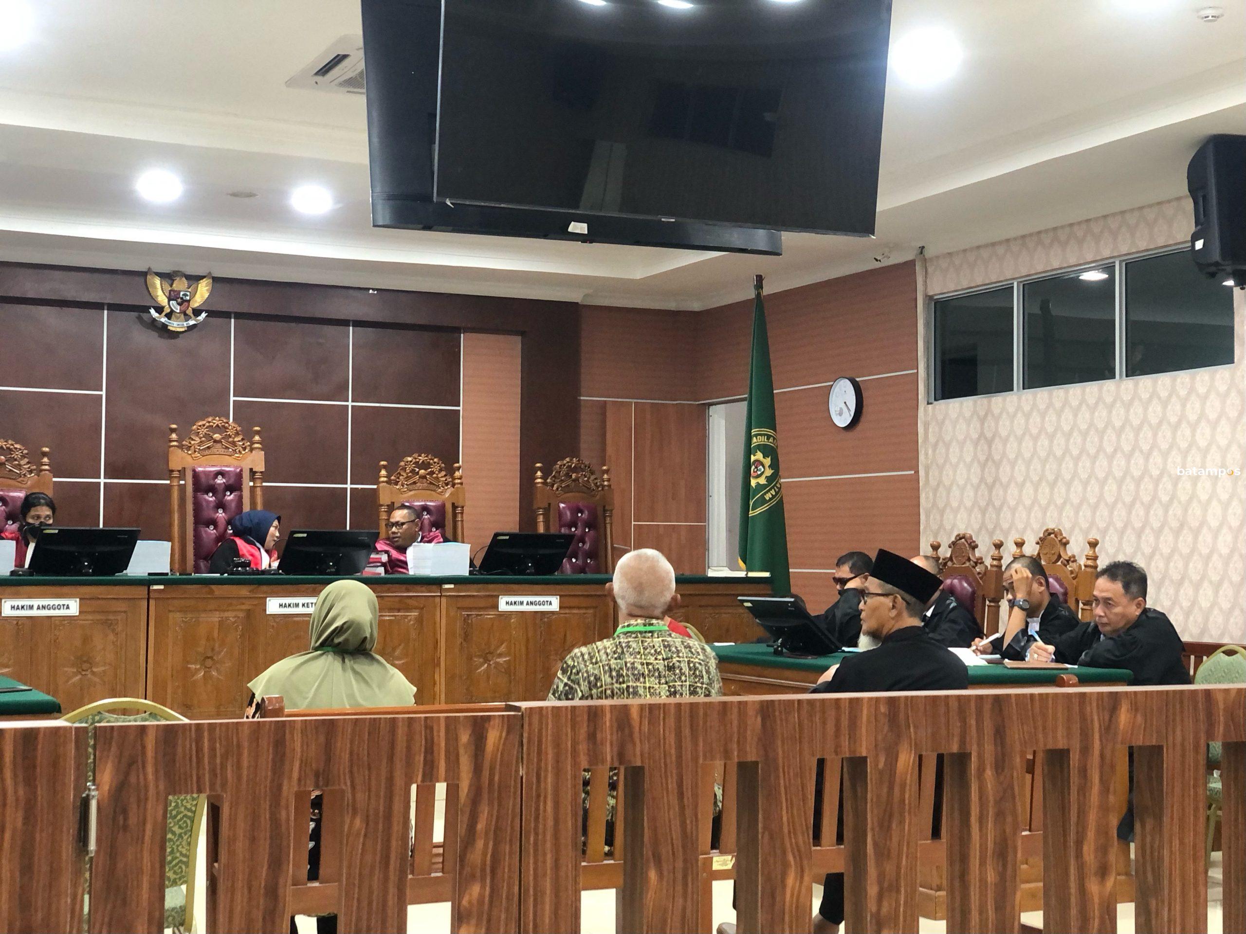 Sidang lanjutan kasus penyelundupan sabu hampir dua ton dengan enam terdakwa di Pengadilan Negeri Batam, Senin (5/1).